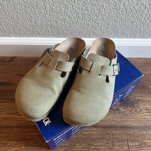 Birkenstock Boston Vegan Narrow Fit Khaki Unisex Clogs Size 40